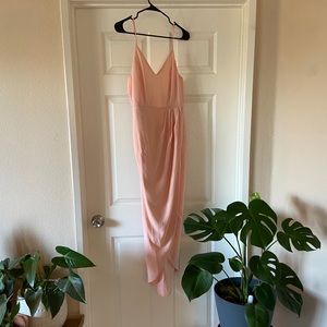 NWT Showpo BLUSH BRIDESMAID DRESS 💕